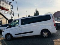 Gebraucht Ford Tourneo 131 PS (96 kW) 2022 Frozen white Van / Kleinbus