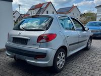 Gebraucht Peugeot 206+ 75 PS (55 kW) 2010 Grau Kleinwagen
