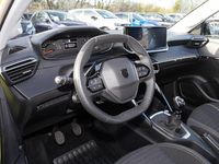 Second-hand Peugeot 208 Active 101 CP (74 kW) 2024 Galben Hatchback