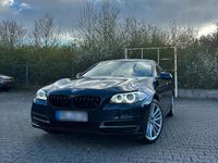 Second-hand BMW 525 218 CP (160 kW) 2013 Albastru Berlinǎ