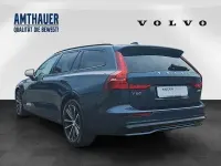 Gebraucht Volvo V60 Plus 398 PS (292 kW) 2025 Blau Kombi