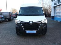 Second-hand Renault Master 150 CP (110 kW) 2023 Alb Monovolum