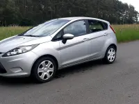 Gebraucht Ford Fiesta 60 PS (44 kW) 2011 Silber Limousine