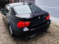 Gebraucht BMW 318 143 PS (105 kW) 2009 Schwarz Limousine