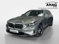 Gebraucht BMW 530e 299 PS (219 kW) 2024 Oxidgrau metallic Kombi