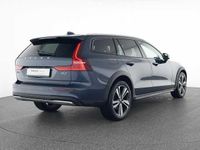Gebraucht Volvo V60 CC 145 PS (106 kW) 2023 Kombi