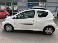 Gebraucht Toyota Aygo Cool 68 PS (50 kW) 2014 Cool white Kleinwagen