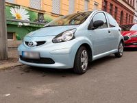 Gebraucht Toyota Aygo 68 PS (50 kW) 2007 Blau Kleinwagen