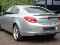 Gebraucht Opel Insignia Design Edition 160 PS (117 kW) 2011 Silber Limousine