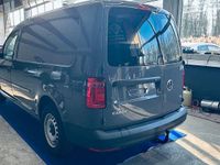 Gebraucht VW Caddy Maxi 102 PS (75 kW) 2017 Grau Van / Kleinbus