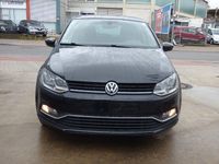 Gebraucht VW Polo LOUNGE 90 PS (66 kW) 2015 Schwarz Limousine