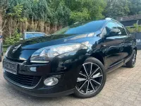 Gebraucht Renault Mégane III Bose Edition 131 PS (96 kW) 2013 Schwarz Limousine