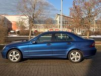 Gebraucht Mercedes C200 Classic 122 PS (89 kW) 2007 Blau Limousine