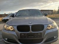 Gebraucht BMW 318 143 PS (105 kW) 2009 Grau Limousine