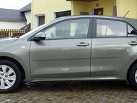 gebraucht Kia Rio "Attract/Allwetterber./Klima/Bluet./neuwe"