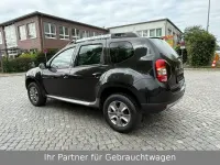 Gebraucht Dacia Duster Prestige 105 PS (77 kW) 2015 Schwarz SUV