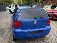 Gebraucht VW Polo 60 PS (44 kW) 2001 Blau Kleinwagen