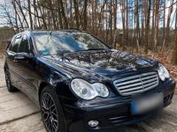 Gebraucht Mercedes C220 Elegance 150 PS (110 kW) 2006 Schwarz Kombi
