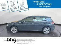 Gebraucht VW Golf VIII Style 131 PS (96 kW) 2024 Grau Limousine