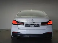 Gebraucht BMW 520 M Sport 190 PS (139 kW) 2022 Weiß Limousine