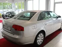 Gebraucht Audi A4 Sport 131 PS (96 kW) 2006 Lichtsilber Limousine