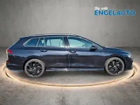 Gebraucht VW Golf VIII R-line 150 PS (110 kW) 2022 Deep black Kombi