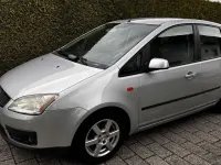 Używany Ford Focus 116 KM (85 kW) 2006 Srebrny Sedan/Limuzyna