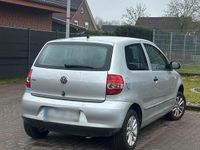 Gebraucht VW Fox 54 PS (39 kW) 2009 Grau Kleinwagen