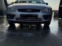 Gebraucht Ford Focus Ghia 145 PS (106 kW) 2005 Grau Limousine