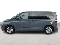 Gebraucht VW Multivan Basis 150 PS (110 kW) 2024 Van / Kleinbus