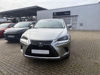 Gebraucht Lexus NX300h E-FOUR 197 PS (144 kW) 2020 Silber SUV