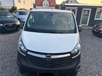 Gebraucht Opel Vivaro 120 PS (88 kW) 2020 Weiß Van / Kleinbus