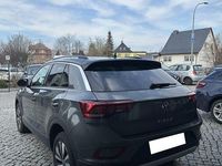 Gebraucht VW T-Roc Move 110 PS (80 kW) 2023 Grau SUV