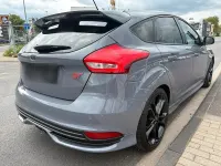 Gebraucht Ford Focus ST 250 PS (183 kW) 2018 Grau Limousine