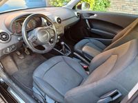 Gebraucht Audi A1 Attraction 86 PS (63 kW) 2011 Schwarz Kleinwagen