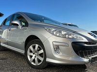 Gebraucht Peugeot 308 Access 120 PS (88 kW) 2010 Silber Limousine