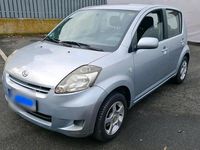 Gebraucht Daihatsu Sirion 91 PS (66 kW) 2008 Silber Kleinwagen