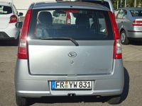Gebraucht Daihatsu Cuore Plus 58 PS (42 kW) 2003 Silber Kleinwagen