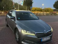 Gebraucht Skoda Superb Style 150 PS (110 kW) 2022 Grau Kombi