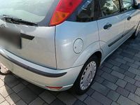 Second-hand Ford Focus 100 CP (73 kW) 2004 Albastru Break