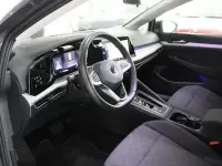 Gebraucht VW Golf VIII Life 116 PS (85 kW) 2022 Uranograu Kombi