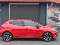 Neu Mitsubishi Colt Select 91 PS (66 kW) 2025 Rot Limousine