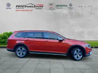 Gebraucht VW Passat 239 PS (175 kW) 2016 Habanero orange metallic Kombi