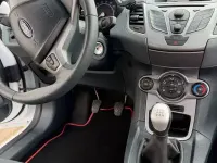 Usata Ford Fiesta Ambiente 60 CV (44 kW) 2011 Bianco Berlina