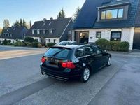 Second-hand BMW 318 143 CP (105 kW) 2010 Negru Break