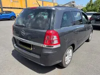 Gebraucht Opel Zafira Design Edition 140 PS (102 kW) 2011 Grau Van / Kleinbus
