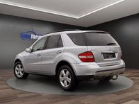 Gebraucht Mercedes ML320 224 PS (164 kW) 2008 Silber SUV