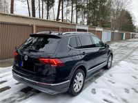 Gebraucht VW Tiguan Allspace Highline 239 PS (175 kW) 2020 Schwarz SUV