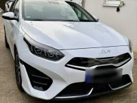 Gebraucht Kia Ceed Spirit 141 PS (103 kW) 2022 Weiß Kleinwagen