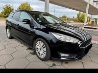 Gebraucht Ford Focus 120 PS (88 kW) 2016 Schwarz Kombi